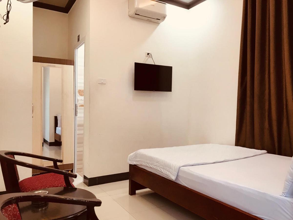 Khach San Thu Thao Hotel Phan Rang Exterior photo